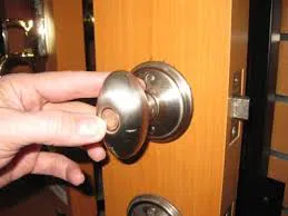 Locksmith Master Store Longwood, FL 407-452-3510 - door-unlock